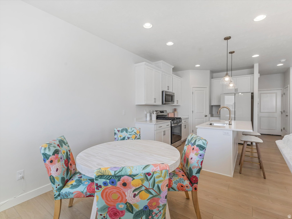 6825 S CLEVER PEAK LN West Jordan, UT 84081