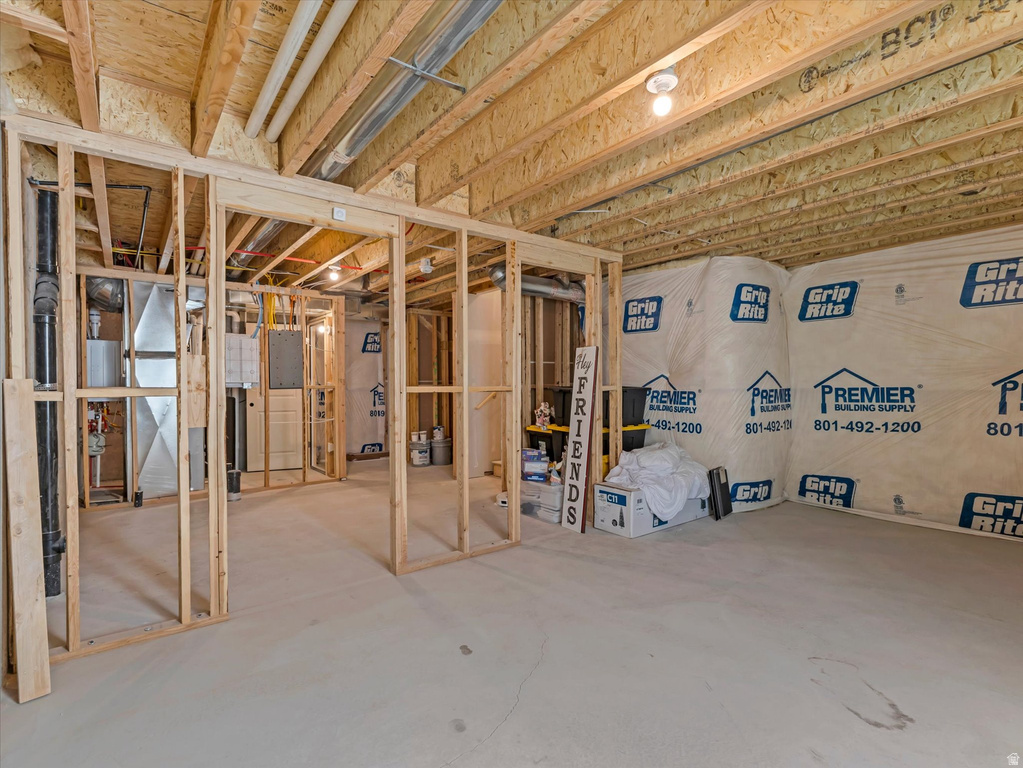 6825 S CLEVER PEAK LN West Jordan, UT 84081