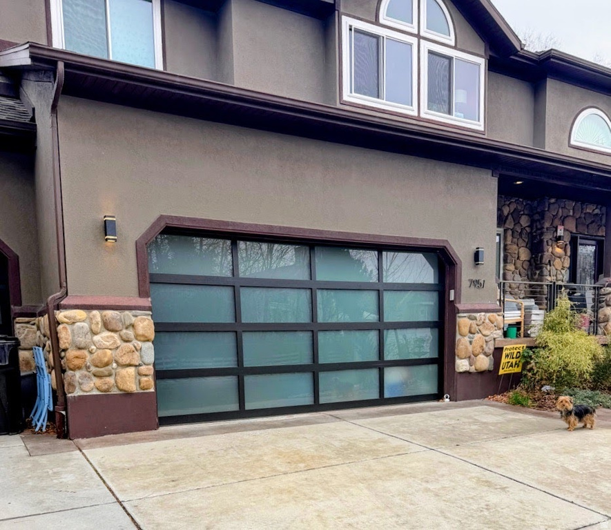 7951 S SAMPLE CV Cottonwood Heights, UT 84093