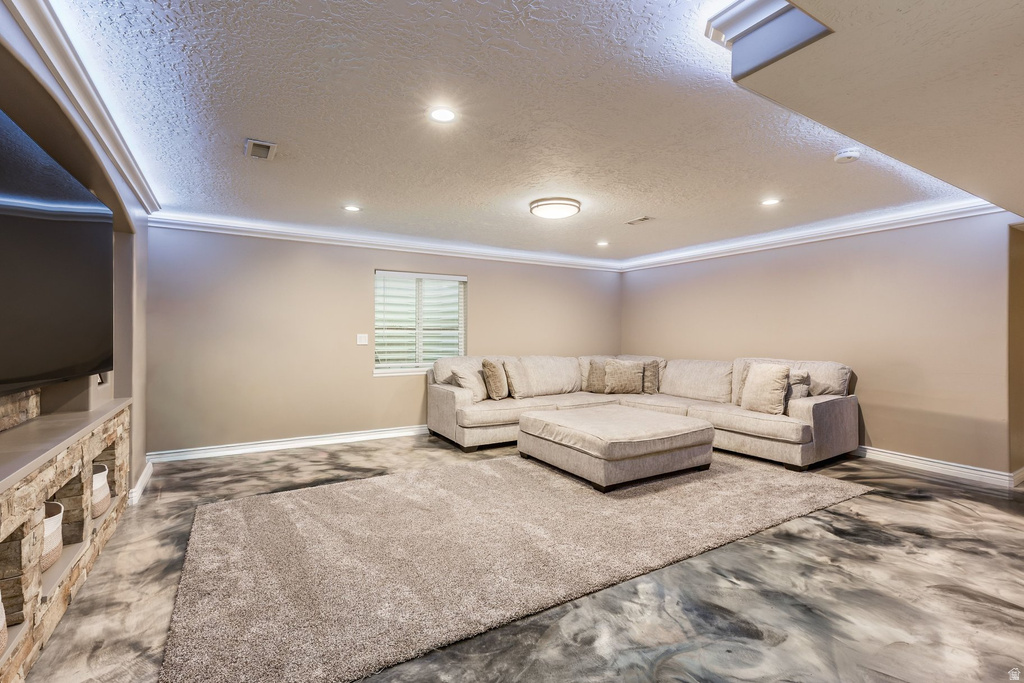 6627 W VALLEY OAK DR West Jordan, UT 84081