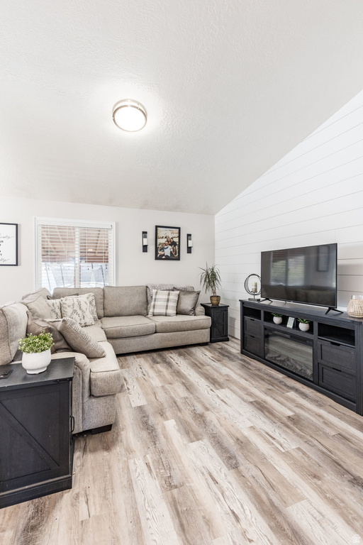 6627 W VALLEY OAK DR West Jordan, UT 84081