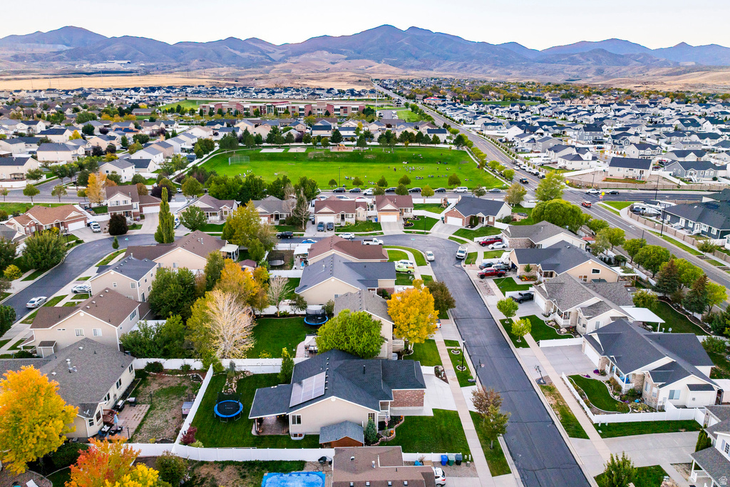 6627 W VALLEY OAK DR West Jordan, UT 84081