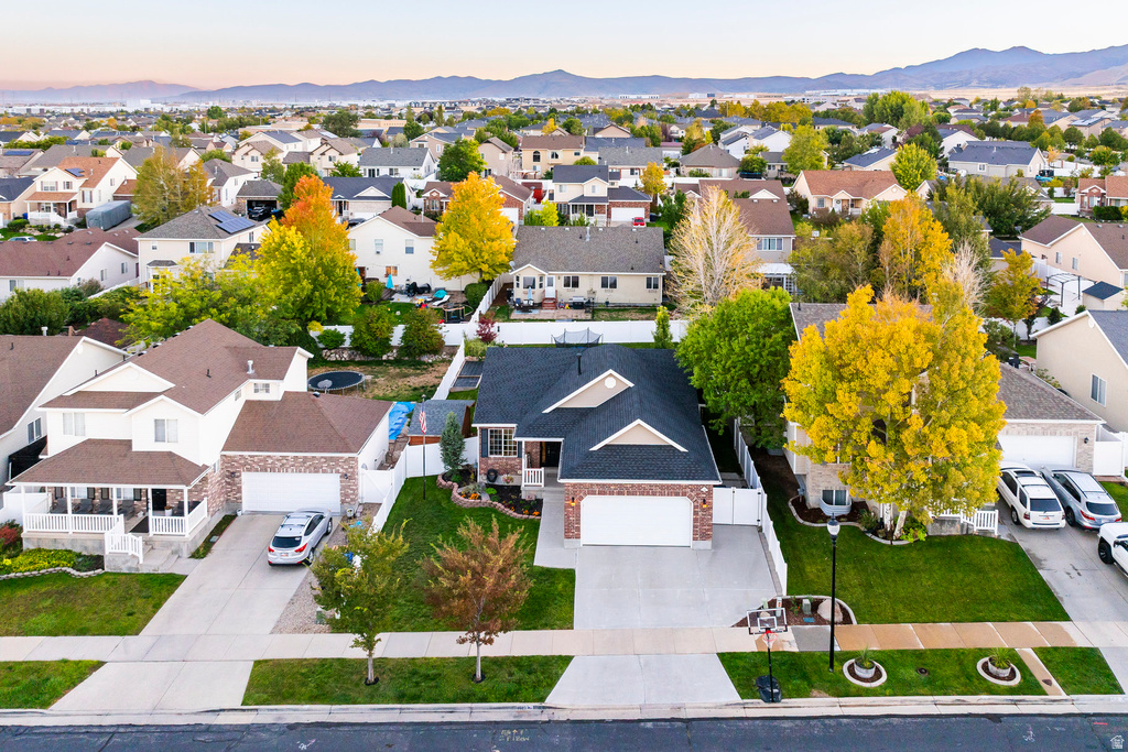 6627 W VALLEY OAK DR West Jordan, UT 84081