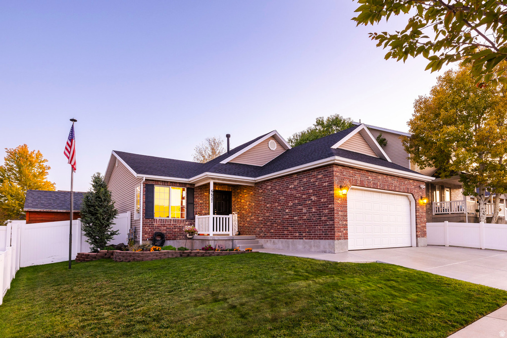 6627 W VALLEY OAK DR West Jordan, UT 84081