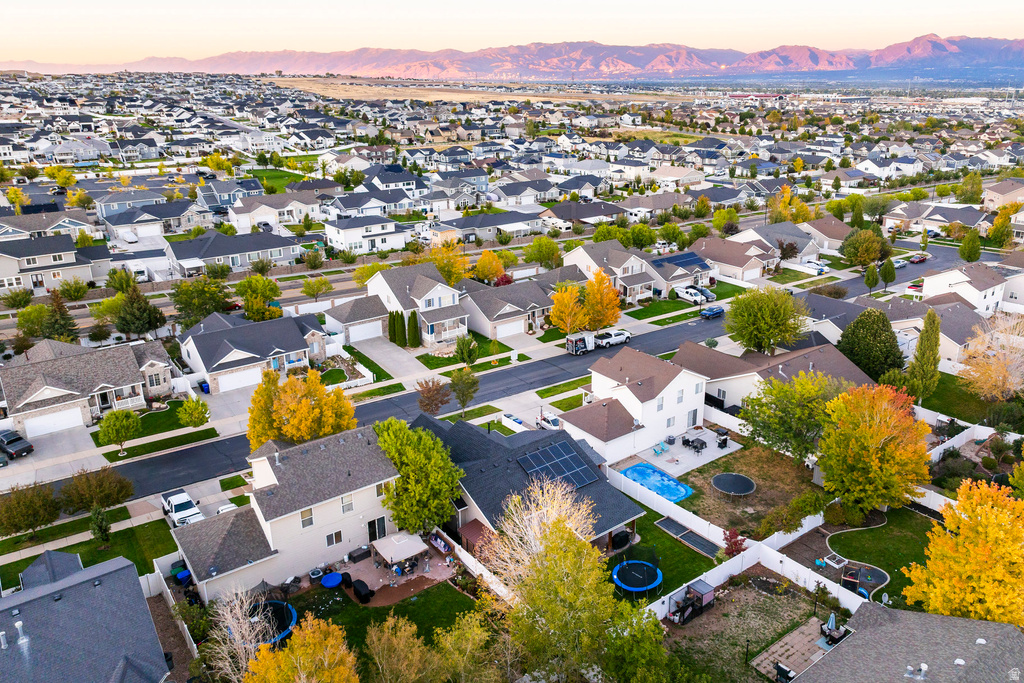 6627 W VALLEY OAK DR West Jordan, UT 84081