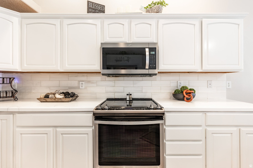 6627 W VALLEY OAK DR West Jordan, UT 84081