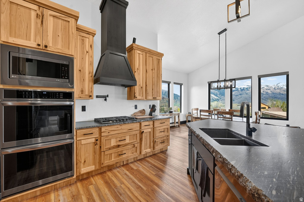 4271 N POWDER MOUNTAIN RD Eden, UT 84310