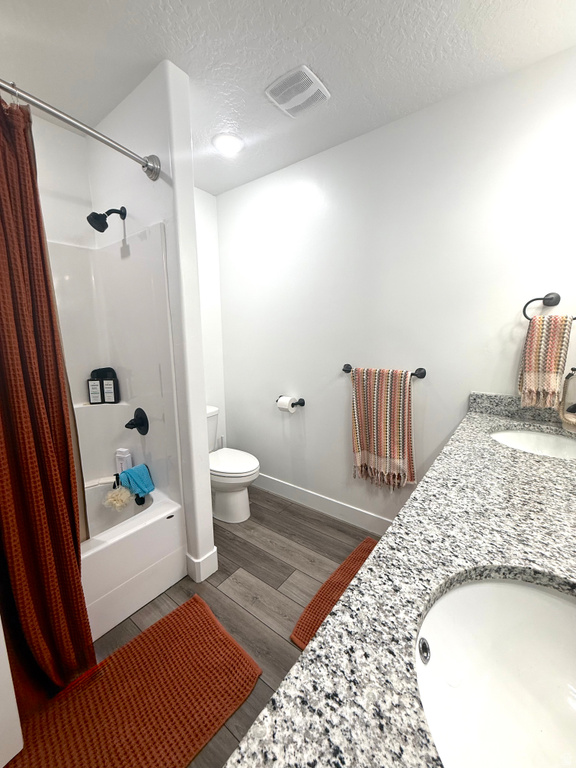 1033 S 100 W Vernal, UT 84078