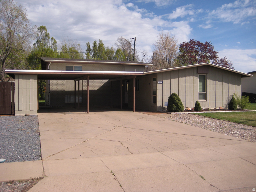 2402 W 5075 S Roy, UT 84067