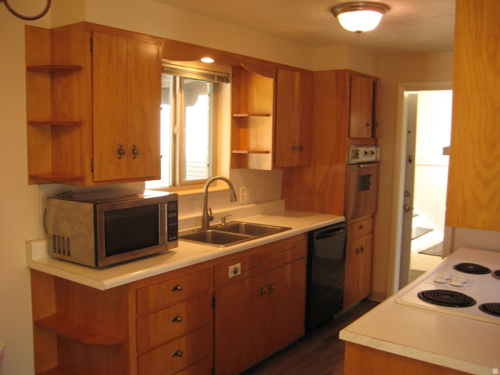 2402 W 5075 S Roy, UT 84067