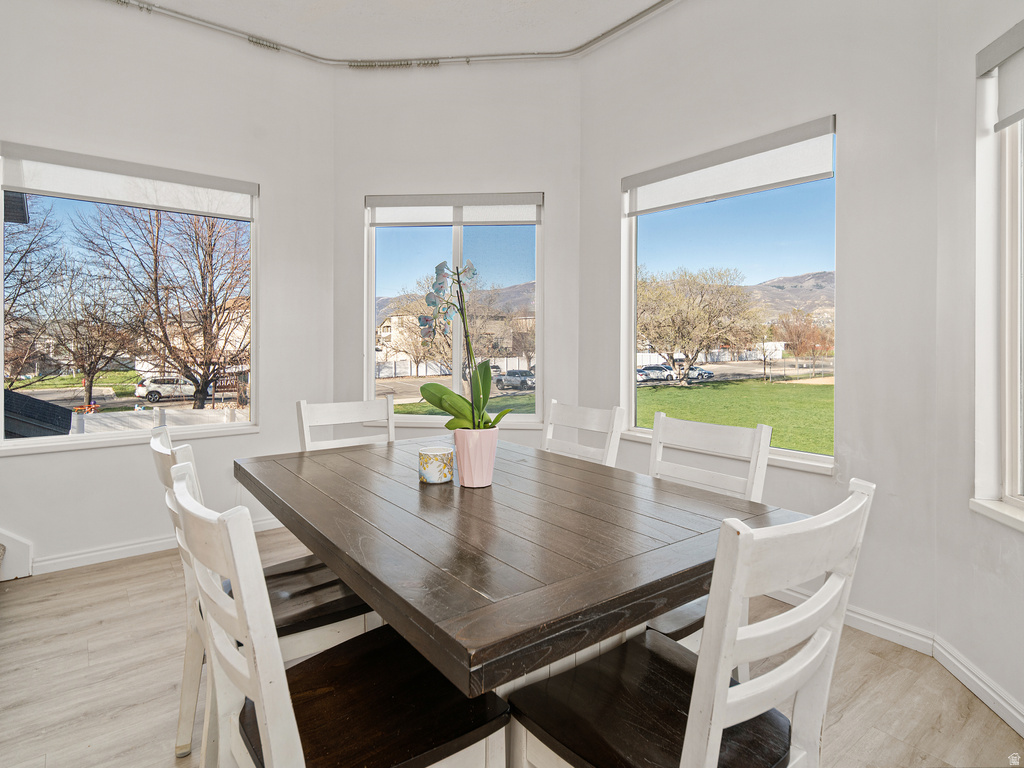 1424 W 1820 S Woods Cross, UT 84087