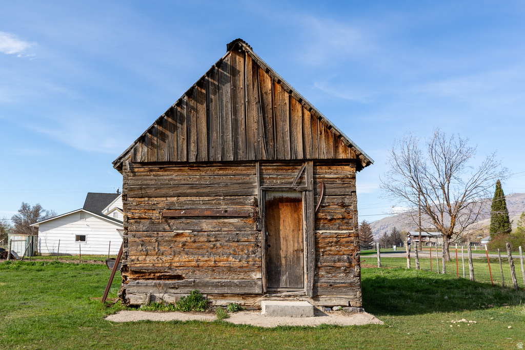 9205 S 100 E Paradise, UT 84328