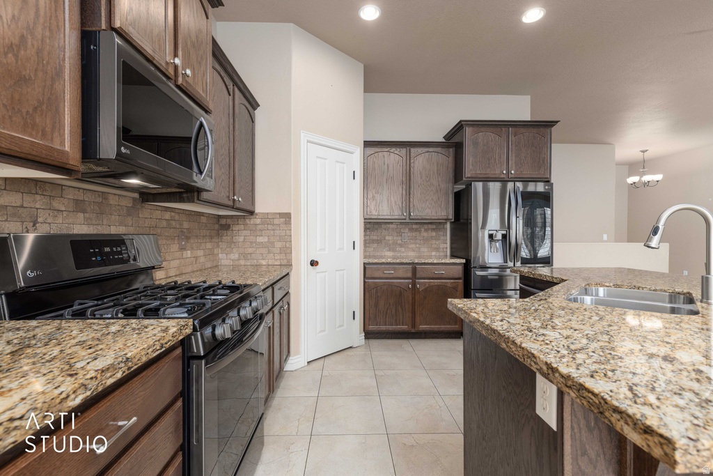 502 W ALDER CREEK DR Pleasant View, UT 84414