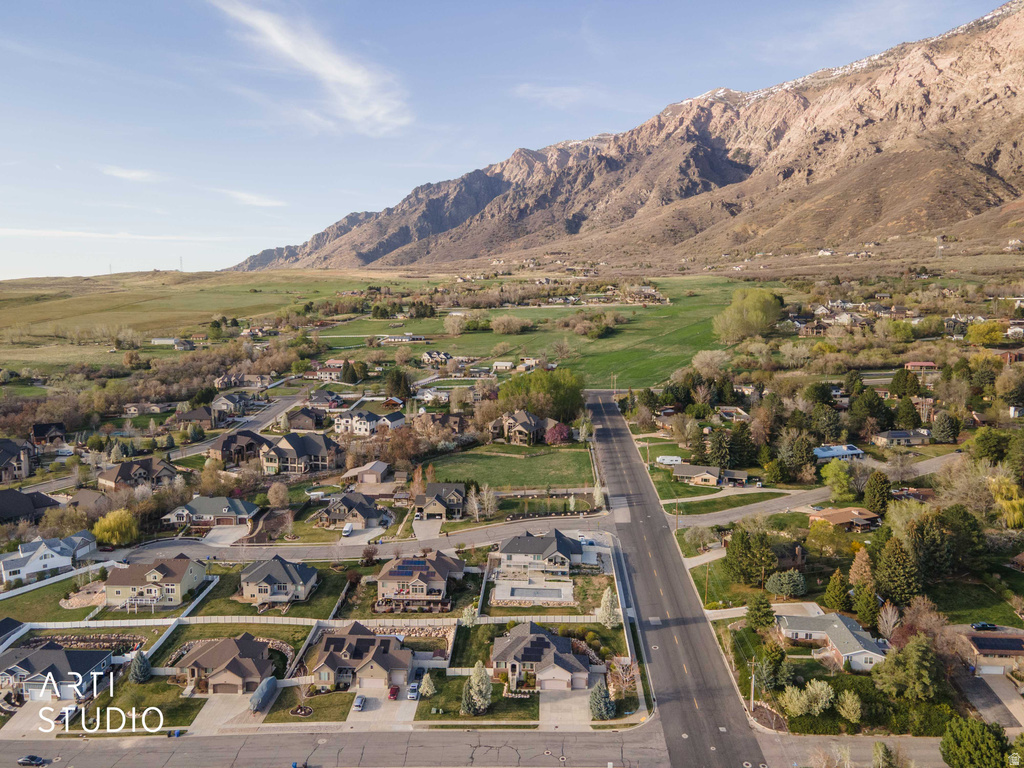 502 W ALDER CREEK DR Pleasant View, UT 84414