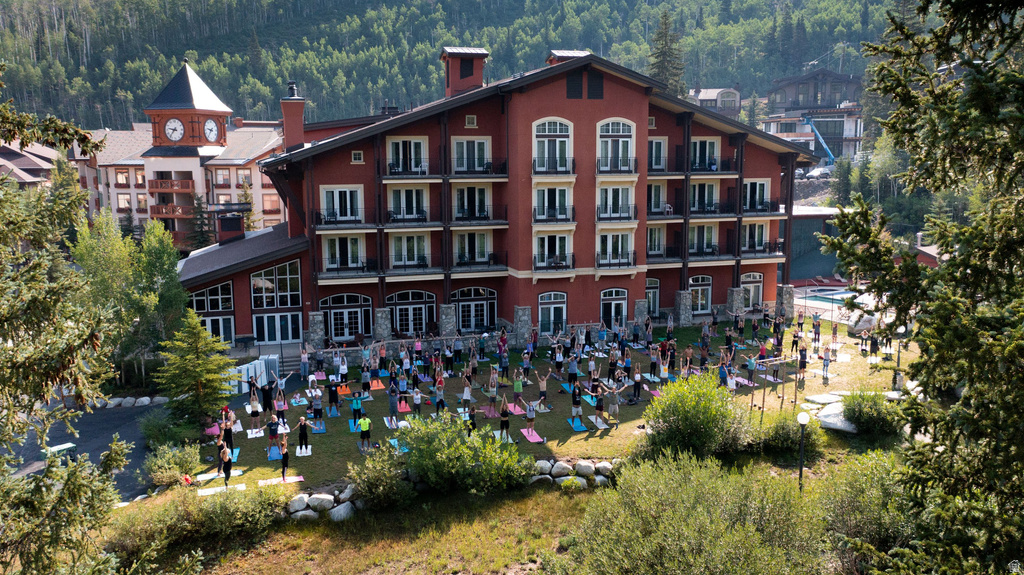 12090 BIG COTTONWOOD RD #303 Solitude, UT 84121