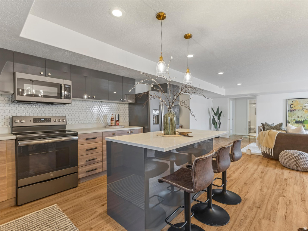 1965 N 2600 W Lehi, UT 84043