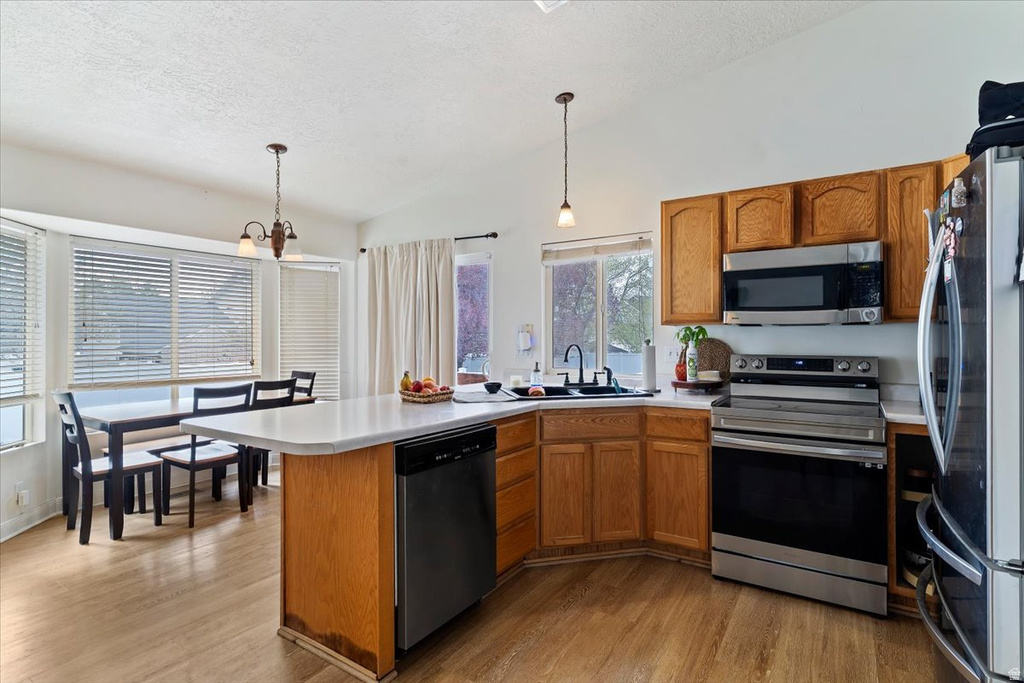 1433 W PEBBLECREEK DR Layton, UT 84041