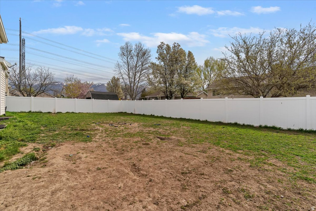 1433 W PEBBLECREEK DR Layton, UT 84041