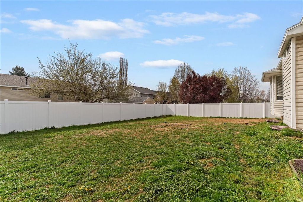 1433 W PEBBLECREEK DR Layton, UT 84041