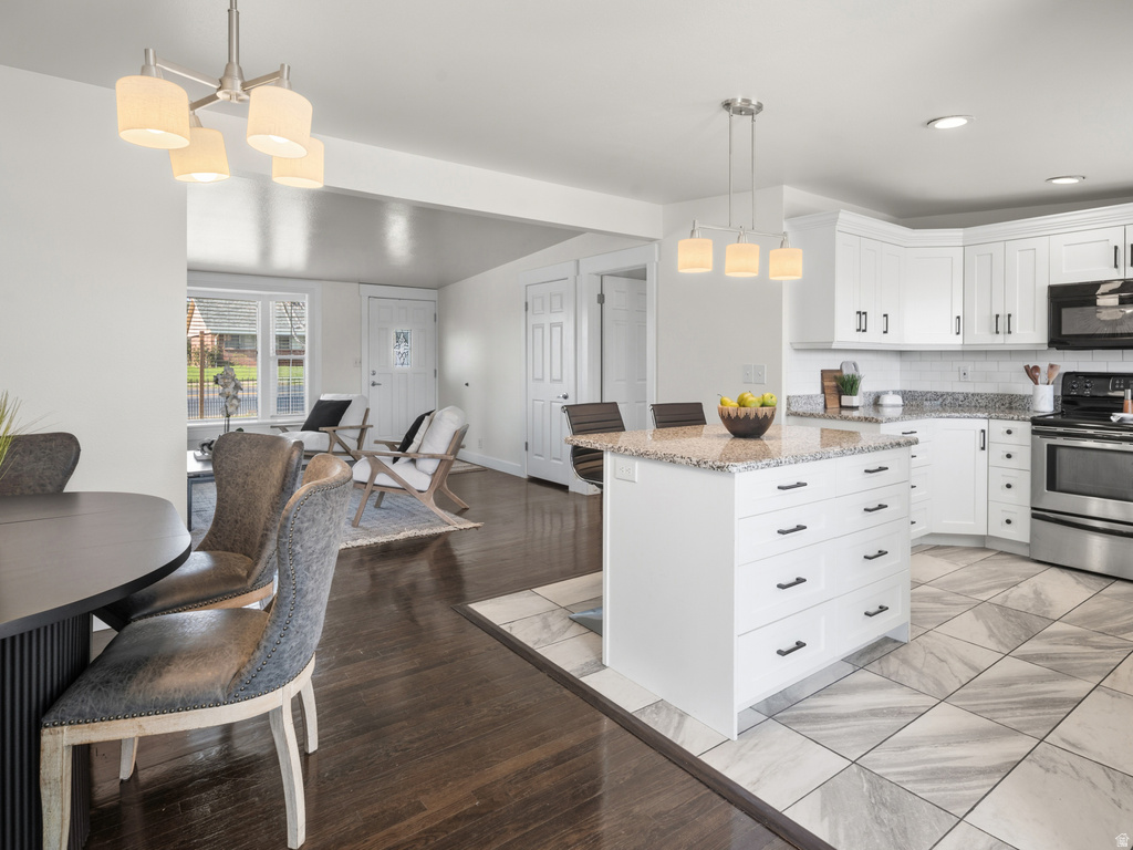 586 E WASATCH DR Layton, UT 84041