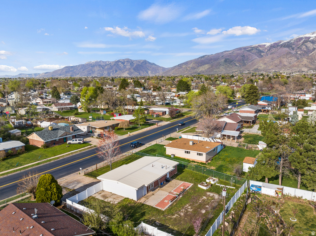 586 E WASATCH DR Layton, UT 84041