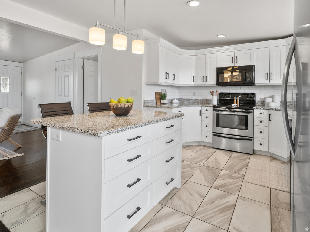 586 E WASATCH DR Layton, UT 84041