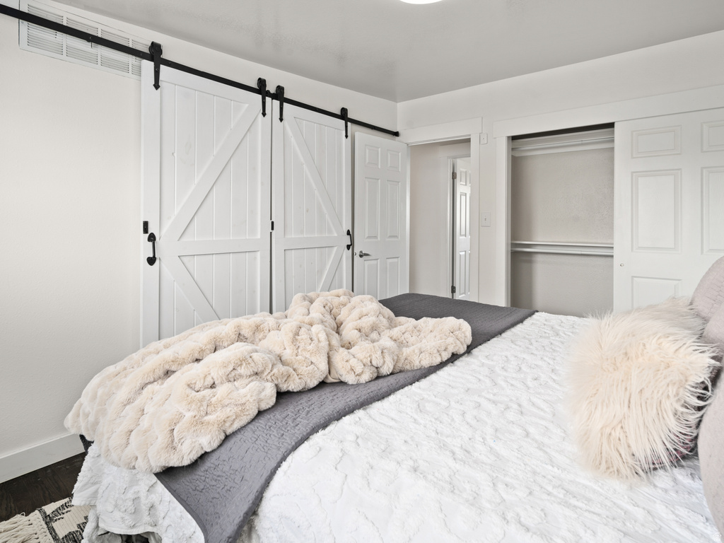 586 E WASATCH DR Layton, UT 84041