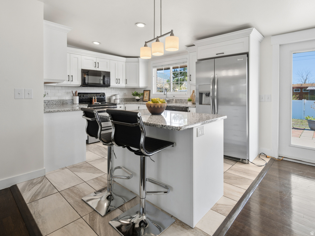 586 E WASATCH DR Layton, UT 84041