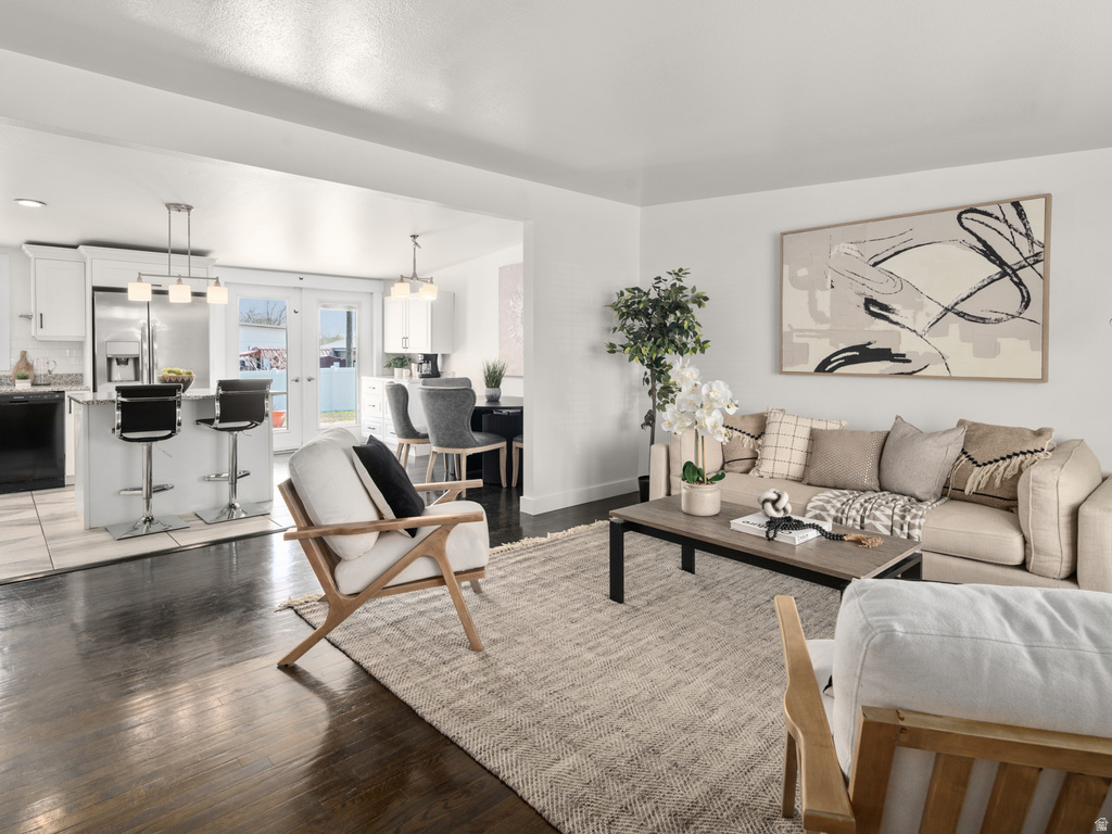 586 E WASATCH DR Layton, UT 84041