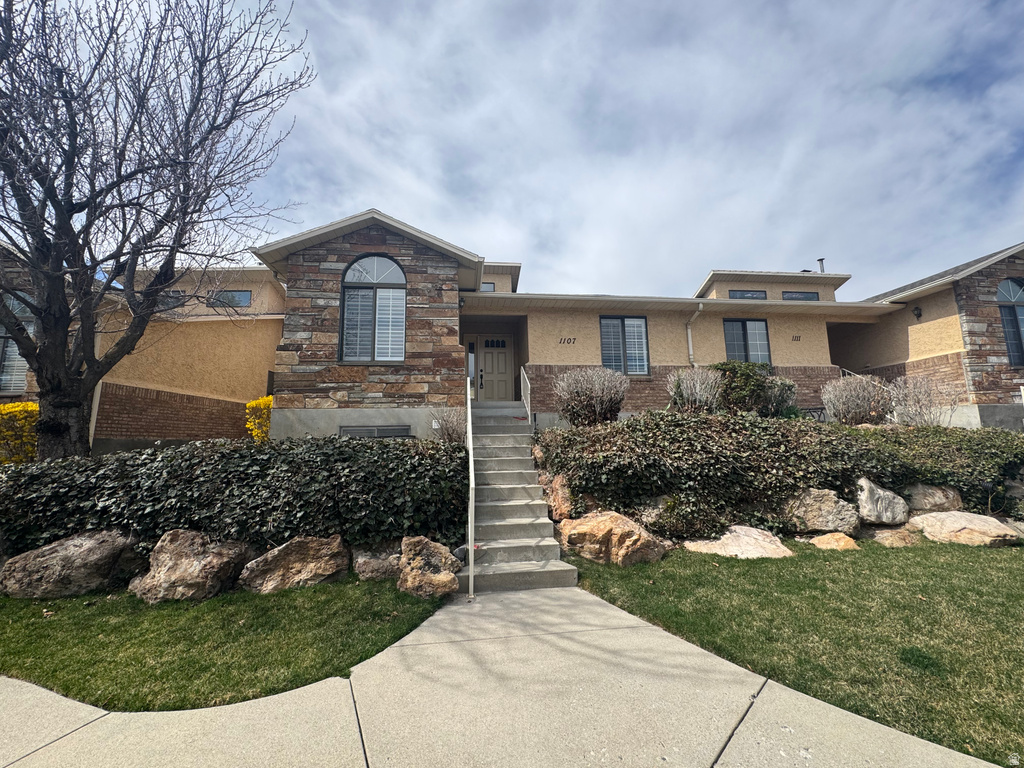 1107 E BRIGADOON CT Holladay, UT 84117