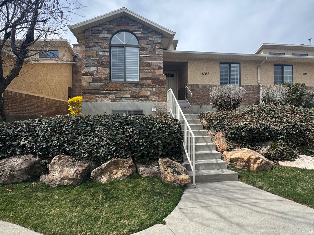 1107 E BRIGADOON CT Holladay, UT 84117