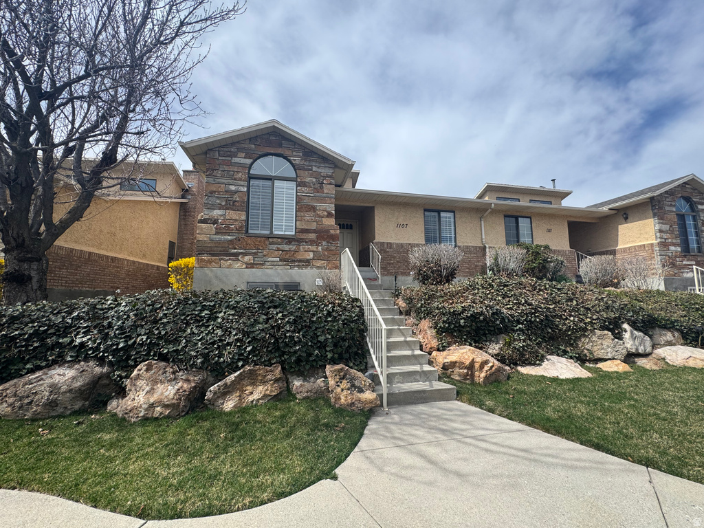 1107 E BRIGADOON CT Holladay, UT 84117