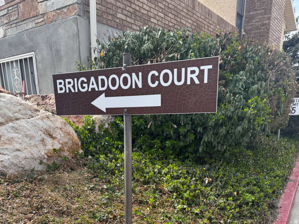 1107 E BRIGADOON CT Holladay, UT 84117