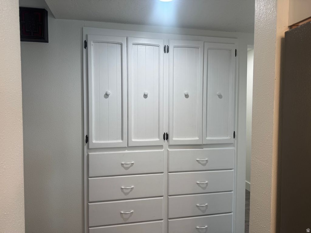 1054 LAMPLIGHTER DR Logan, UT 84321