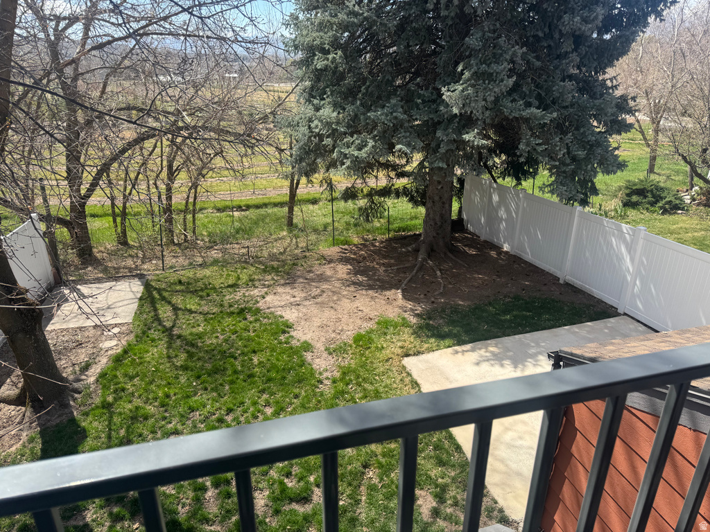 1054 LAMPLIGHTER DR Logan, UT 84321