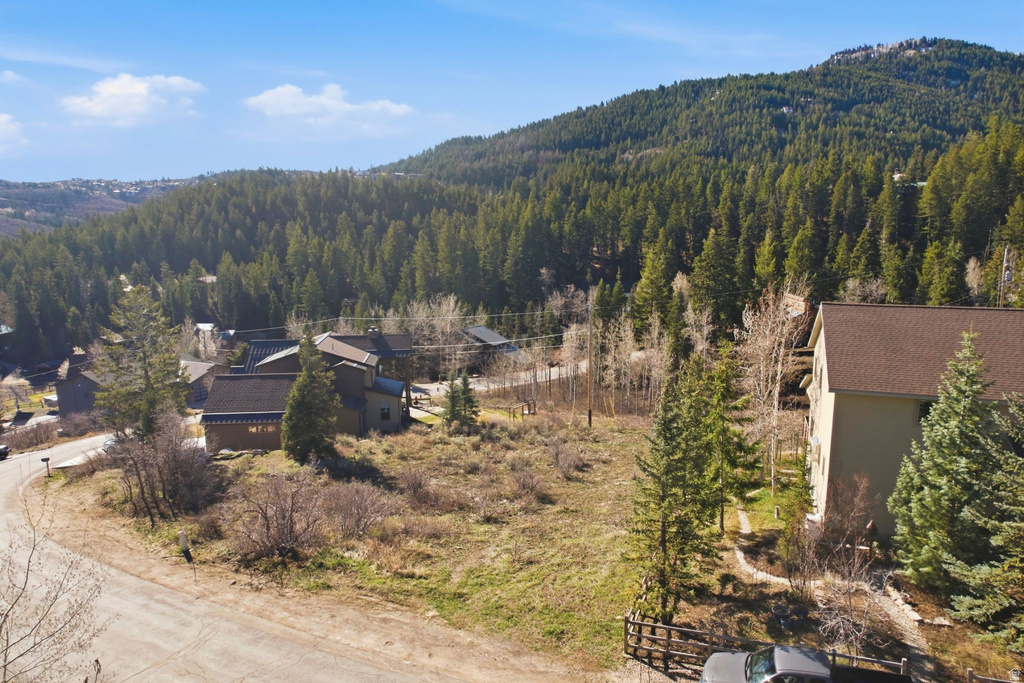 340  WOODLAND DR Park City, UT 84098