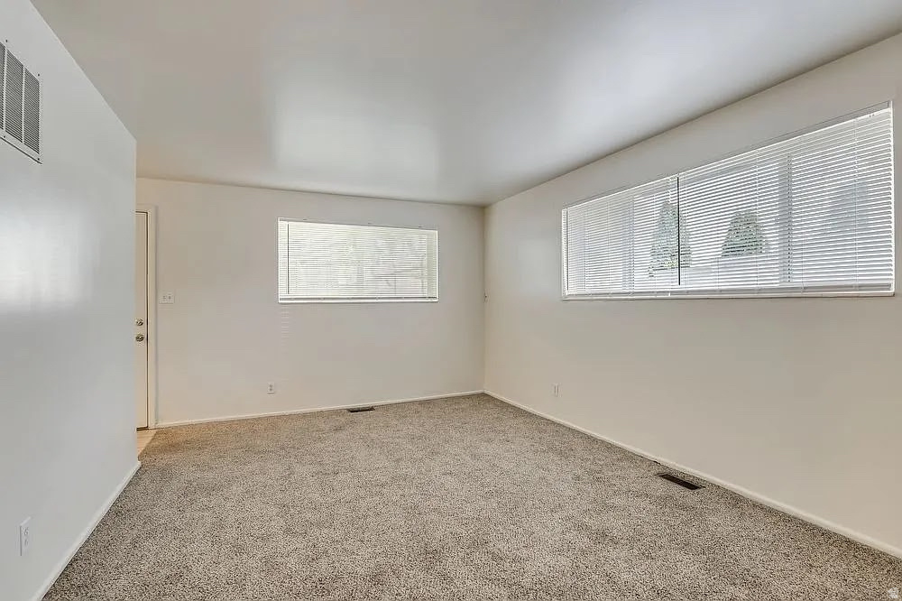 4352 S 3600 W West Valley City, UT 84119