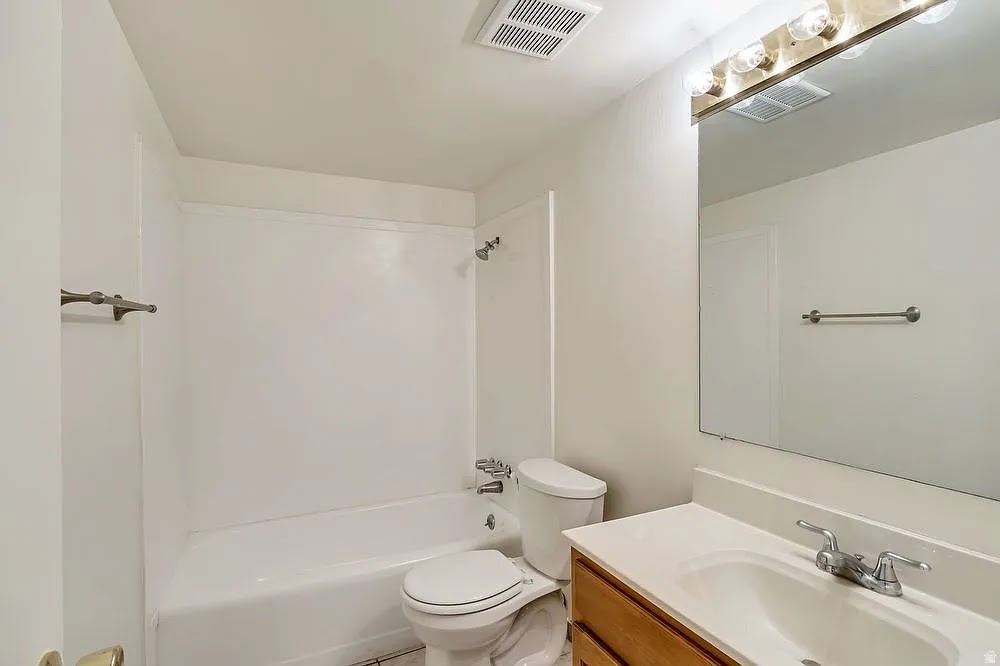 4352 S 3600 W West Valley City, UT 84119