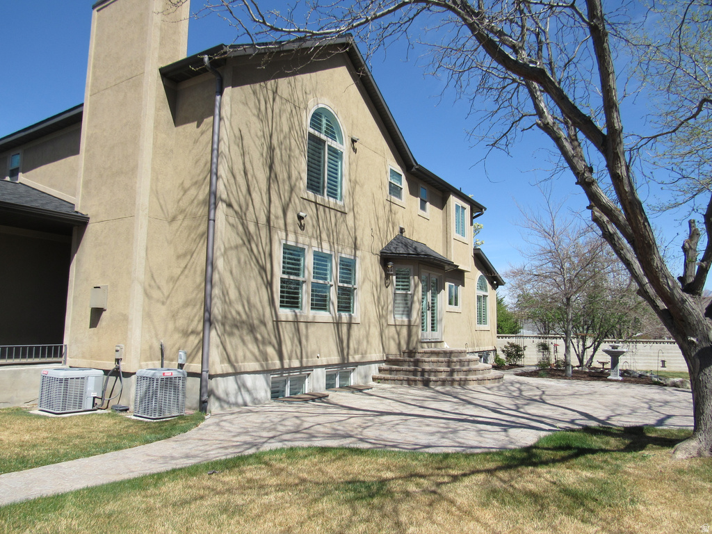 9483 S OVERLEIGH CT South Jordan, UT 84095