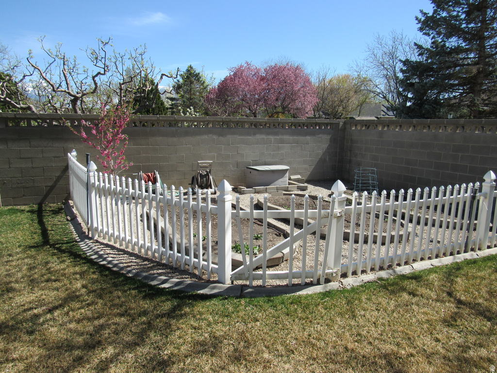 9483 S OVERLEIGH CT South Jordan, UT 84095