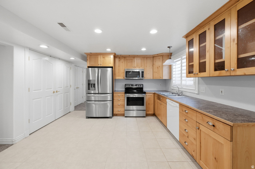 9483 S OVERLEIGH CT South Jordan, UT 84095