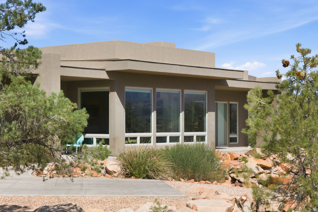 371 N PINION HILLS DR photo 3