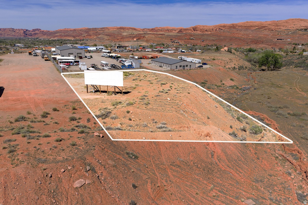 2001 S HIGHWAY 191 Moab, UT 84532