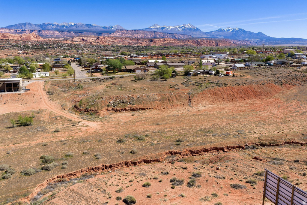 2001 S HIGHWAY 191 Moab, UT 84532