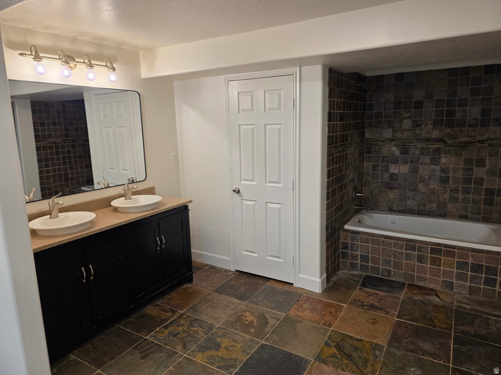 2023 N 1615 W Clinton, UT 84015