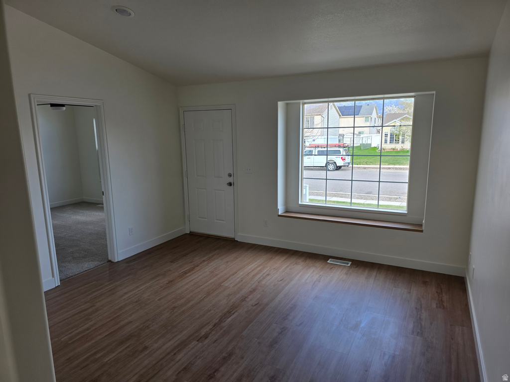 2023 N 1615 W Clinton, UT 84015