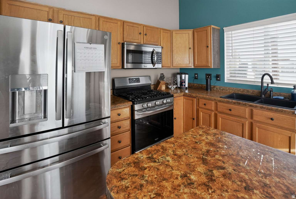 9091 S CRYSTAL VISTA LN West Jordan, UT 84088