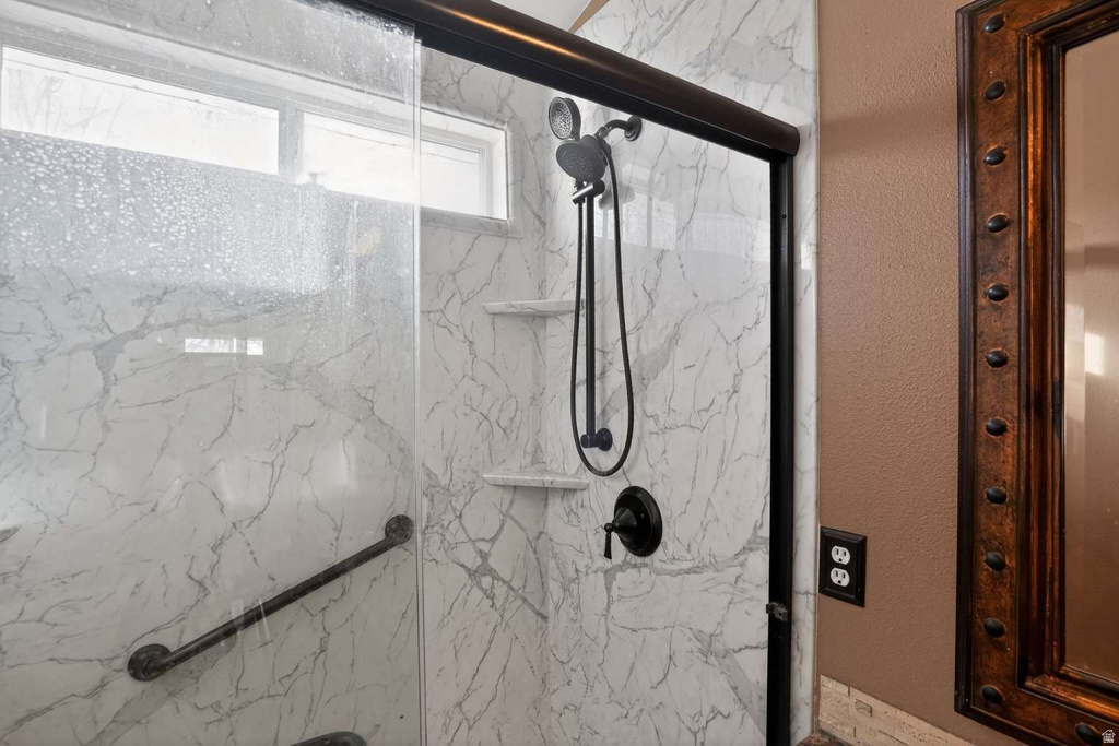 9091 S CRYSTAL VISTA LN West Jordan, UT 84088