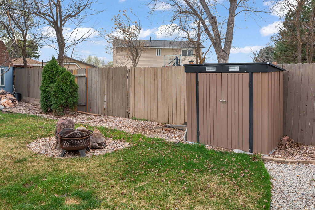 11037 S ROBINSON CIR Sandy, UT 84092