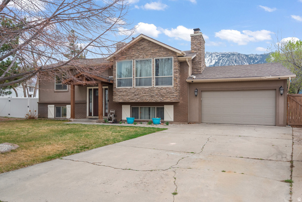 11037 S ROBINSON CIR Sandy, UT 84092